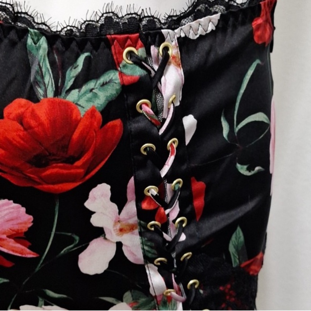 Victoria's Secret Black Floral Lace-Up Panties - Picture 6 of 10